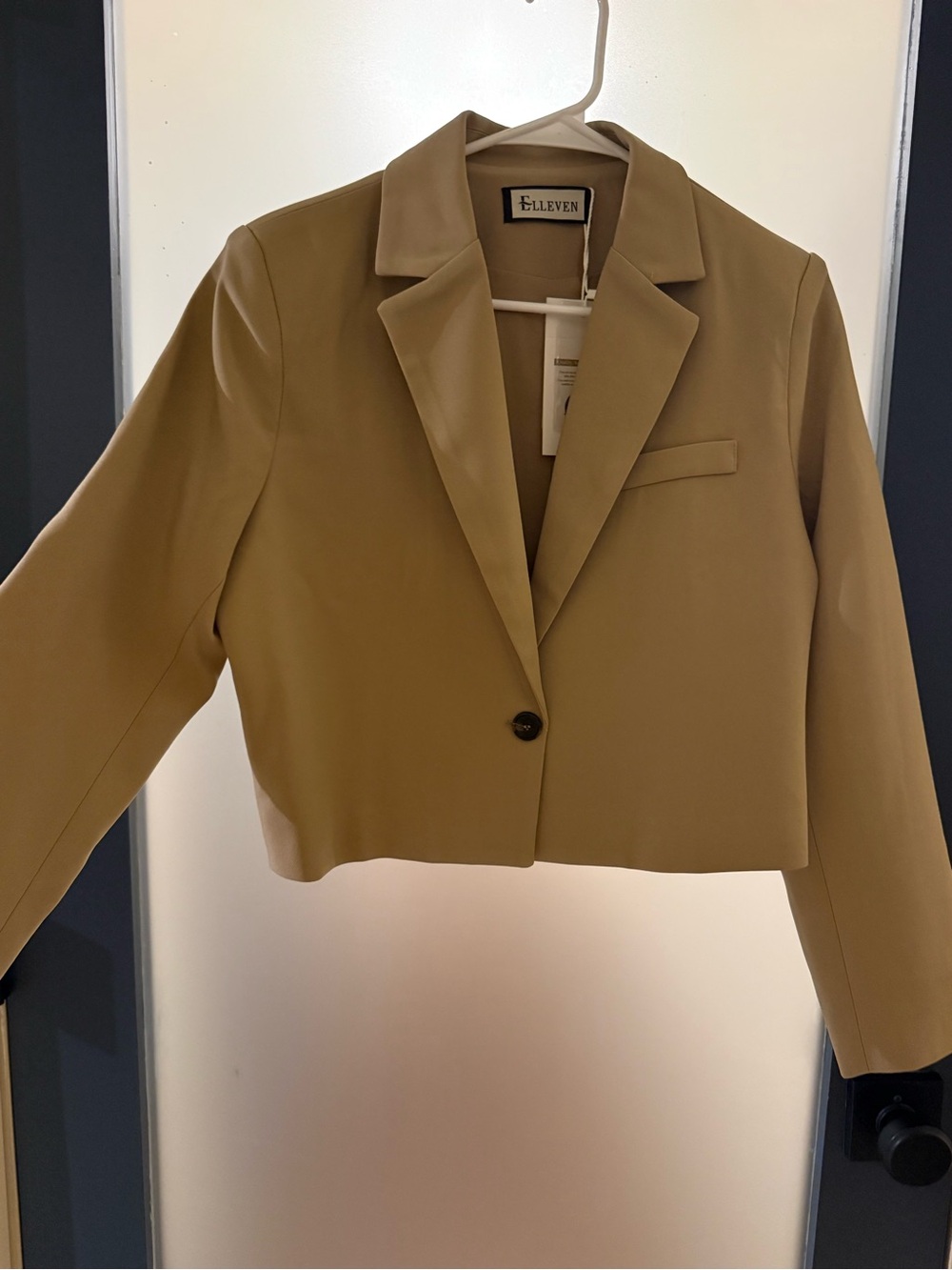 Women's Cropped Blazer Jacket in Camel